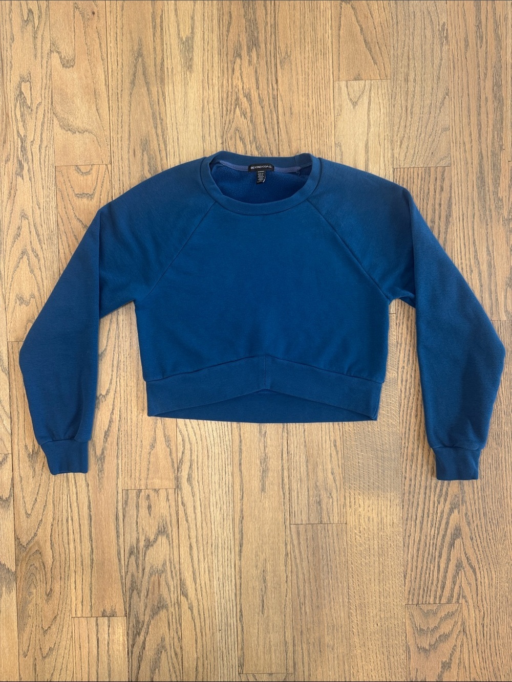 Beyond Yoga Uplift Teal Cropped Long-Sleeve Pullover Top Size X-Small - Picture 3 of 12